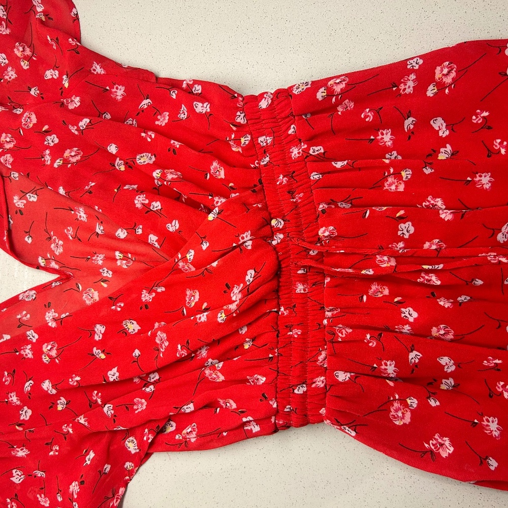 Sugar plus lips extra, small flower, red dress